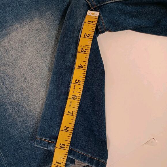 Soft Surroundings Blue Shorts Denim Pull Up Faux Zipper Size Medium 5 pocket - Picture 8 of 16